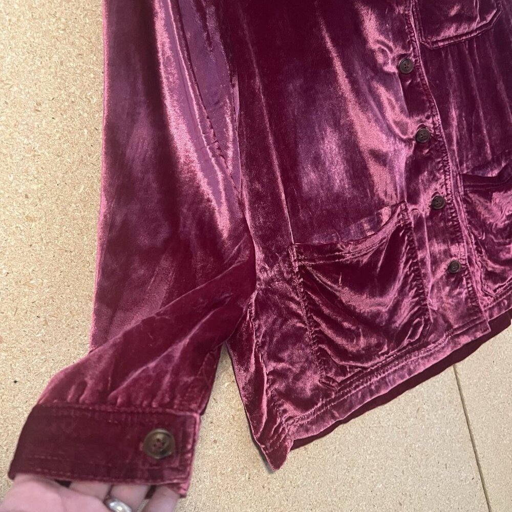 Free People We The Free Rhododendron Off Duty Velvet Shirt XS Oversized Burgundy - Picture 10 of 14